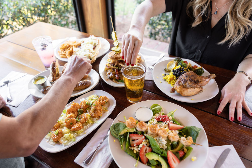 carolinalehouse's tweet image. Our New Menu has officially dropped... take in the "Ale Yeah" spread!

#aleyeah #newmenu #newmenudrop #yum #foodie #neighborhood #housemade #scratchmade #patioweather