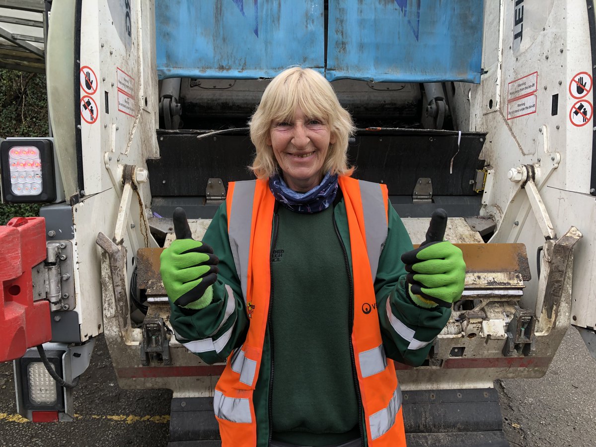 Meet Denise, Veolia Watford’s waste loader who says that “even though the bins can get heavy at times, it's always good to get some extra movement!” Make sure to give Denise a wave if you see her out and about in the community. #InternationalWomensDay #StreetKind @VeoliaUK