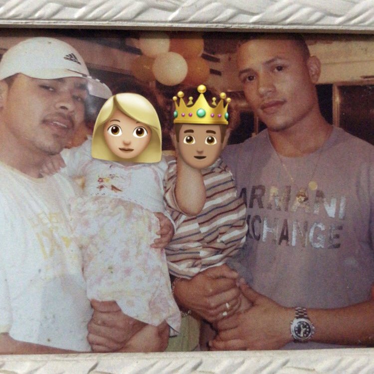 DISCIPLINA E JHONY BRAVO
FAVELA DA ROCINHA - CV ✌️🚩

DISCIPLINA MORTO EM MEADOS DE 2017 / 2018.
BRAVO NA PISTA 🔓