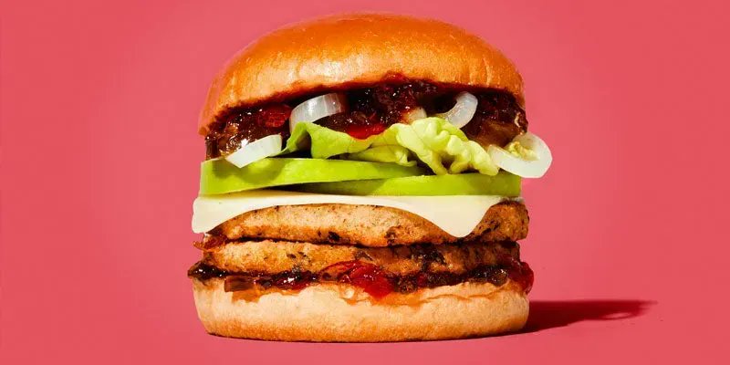 This #winterwhiteburger is one of our favorites!! Try this #veganrecipe out if you're looking for a citrus spice meal! 🌶️ 🍔🍏 #veganeats
buff.ly/341aK96