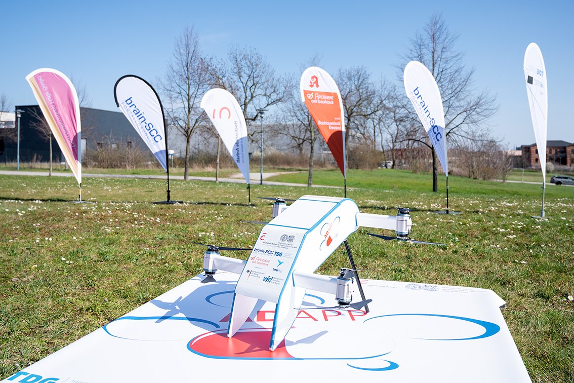 unimedizinhalle's tweet image. Meilenstein für #Strukturwandel: @inno_tdg unter Leitung der #UniMedizinHalle wird mit 7 Millionen Euro weitergefördert. 
Prof. Jahn: "Positive Evaluation seitens des @BMBF_Bund macht unser Bündnis zum bundesweiten Anführer im Bereich #Pflegeinnovationen"
medizin.uni-halle.de/news/tdg-buend…