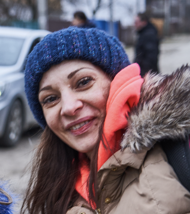We are looking for this woman - Stella. She evacuated from Irpin on Saturday accompanied by a Polish journalist.

Шукаємо цю жінку - Стеллу. У суботу вона евакуювалася з Ірпіня у супроводі польського журналіста.