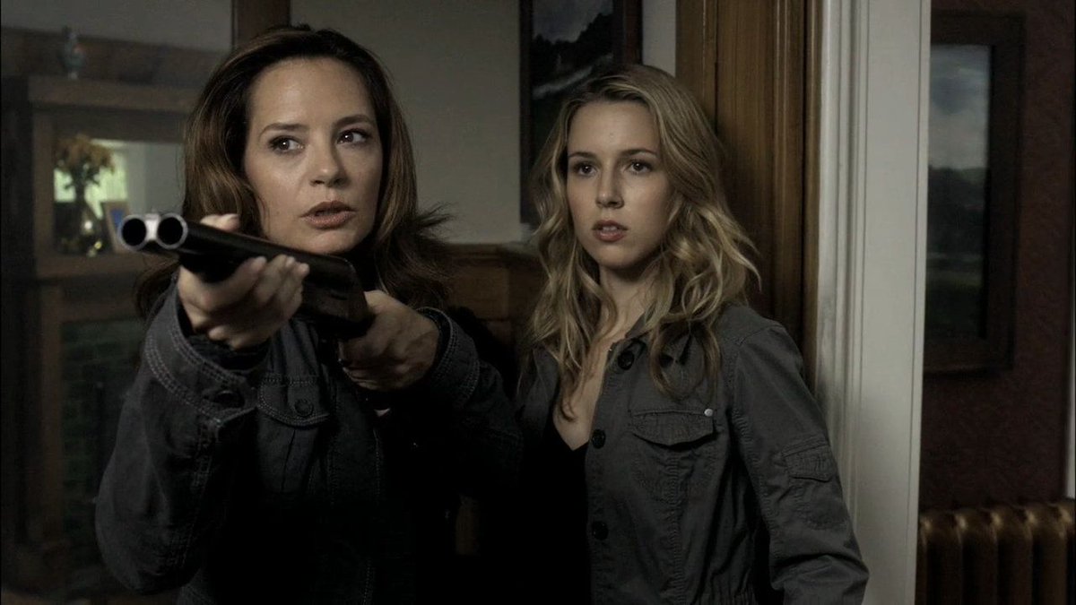 ifscasjack's tweet photo. esse tweet é exclusivo para apreciar as melhores mulheres de supernatural neste dia internacional da mulher https://t.co/C5oatSZRbR