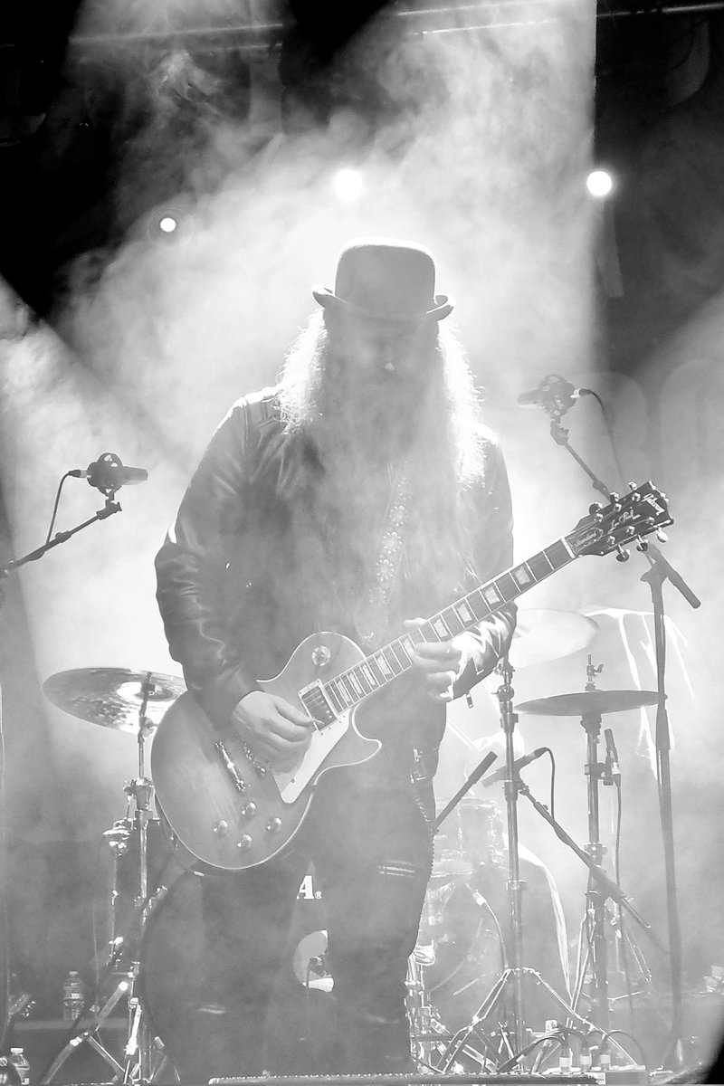 alfriett's tweet photo. @JackJHutchinson just awesome..what a gig https://t.co/BN23NgDhNs