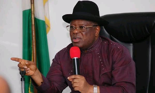 Just In: Court sacks Dave Umahi, deputy over defection to APC

A Federal High Court sitting in Abuja, on Tuesday, sacked Governor David Umahi of Ebonyi State and his Deputy, Dr Eric Kelechi Igwe, following their defection from the PDP, to the ruling APC.