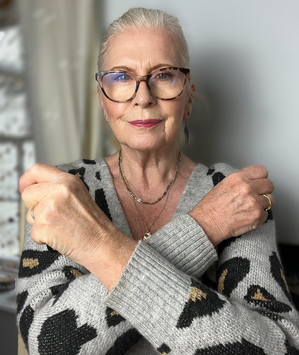 lindasevans's tweet photo. #IWD2002 Read today's post. https://t.co/f5xqiF7e2R via @lindasevans #BreakTheBias https://t.co/QWRbhVyxzc