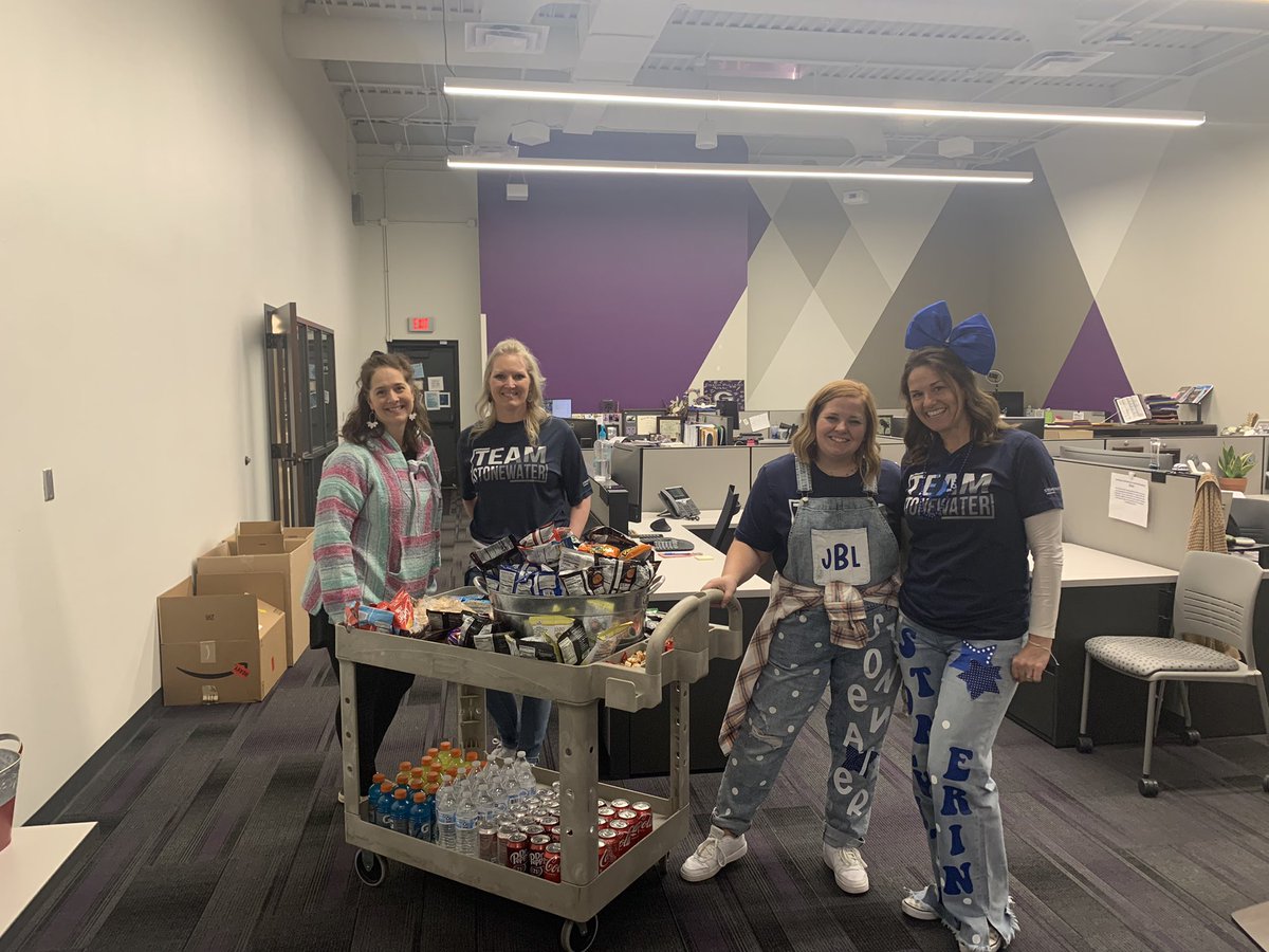 StaBroFam's tweet photo. Thank you @StoneWaterC for our special treats and friendly competition! https://t.co/b5V4EJF7A3