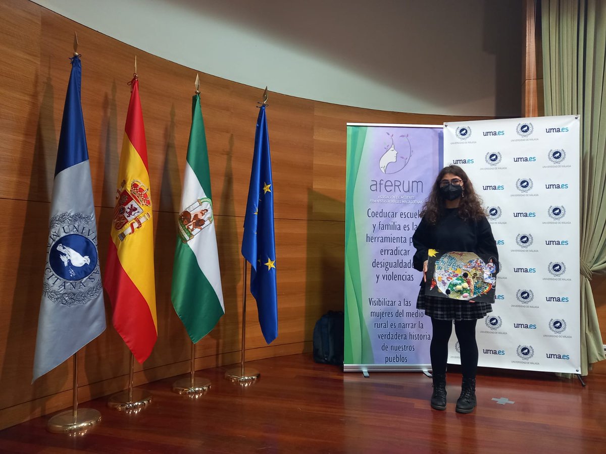 IColegiales's tweet photo. Hoy celebramos el 8M con doble alegría. Nuestra alumna de 4º B: María Muñoz ha resultado ganadora del Certamen de Dibujo: " Mi mujer rural referente" organizado por  AFERUM, al Gabinete de Igualdad de la Delegación de Málaga y la Universidad de Málaga. https://t.co/gYa1KtdtEZ