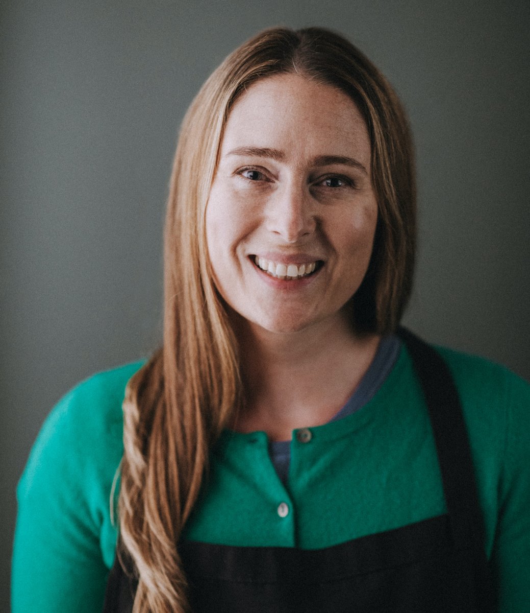 LWE_Hub's tweet photo. Celebrating some of our team and tutors for #internationalwomensday
@Elspeth - Learning with Experts Founder & CEO
@RosalindMCakes - Cake Baking & Decorating
Tricia Guild @DesignersGuild - Interior Design
Naomi Devlin - Boosting Gut Health & Immunity
#breakthebias #edtechwomen https://t.co/OS3VlU3aQb