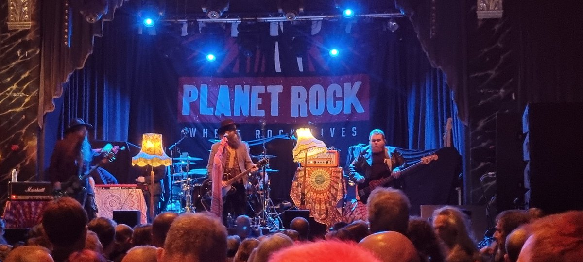 alfriett's tweet photo. @WickedRivers great set this weekend @PlanetRockRadio and amazing to see @The_BassDonk with you on stage, bloody brilliant https://t.co/f99SnsbDe7