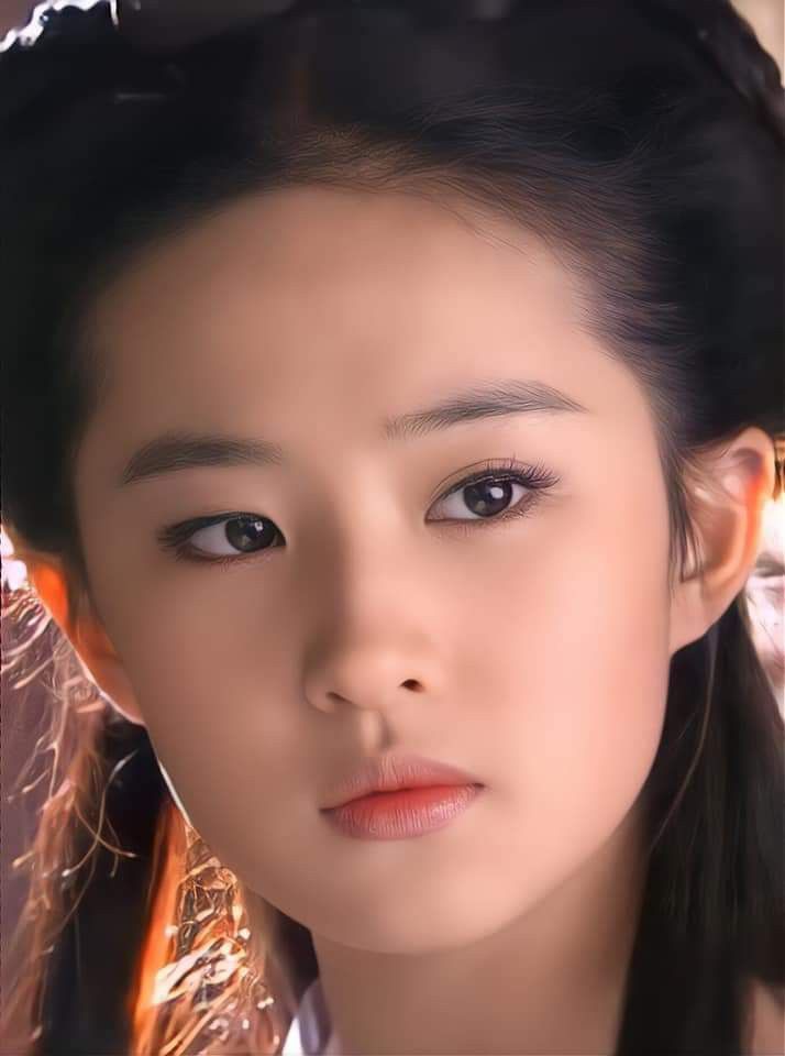 Esrissa1's tweet photo. ใบหน้าอันงดงามของ Liu yifei https://t.co/UZzskSjTbR