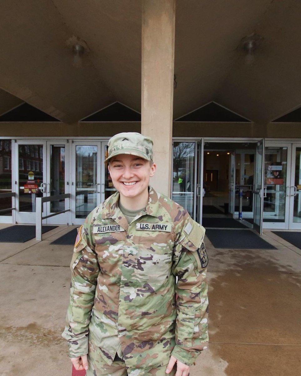 Meet Cadet Alexander, Bloomsburg University MSIII! #cadethighlight 
Cadet Alexander works for the First Year Experience and Student Transition Office. The directors of her office nominated her for Student Worker of the Year! #armyrotc <a href="/BloomsburgU/">CU-Bloomsburg</a>