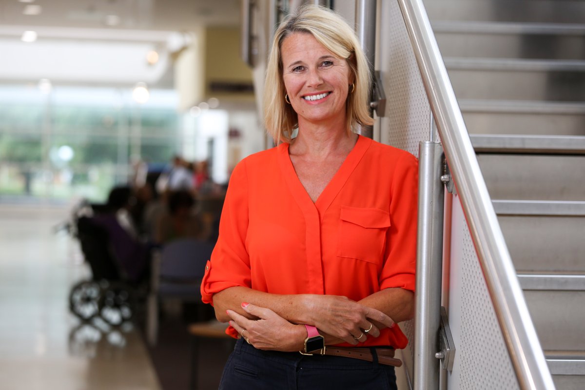 At our Trust we're growing the Volunteers team to support  patients &amp; staff across our hospitals in a wide variety of roles - could this be you? 

We want people who bring enthusiasm, compassion &amp; keenness to learn.
 
Find out more email: gloshospitals.nhs.uk/about-us/suppo…