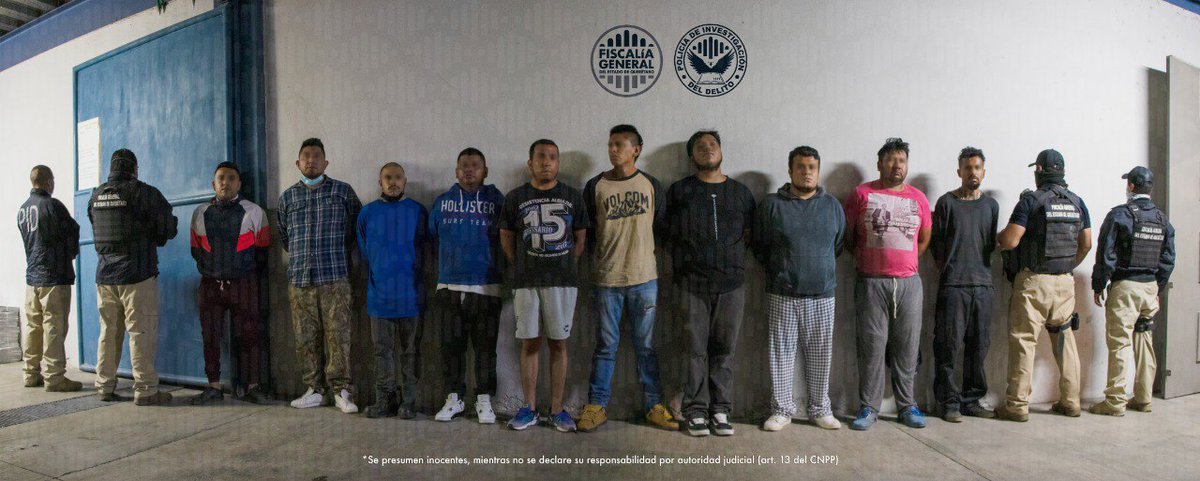 NotiMILQro's tweet photo. #Local  #Querétaro

⚡Primeras 10 personas detenidas por su posible relación en hechos ocurridos durante el partido Querétaro vs Atlas. Se realizaron 21 cateos simultáneos en los municipios de Querétaro, El Marqués, Colón y San Juan del Río. https://t.co/8wgsiDb4Kw