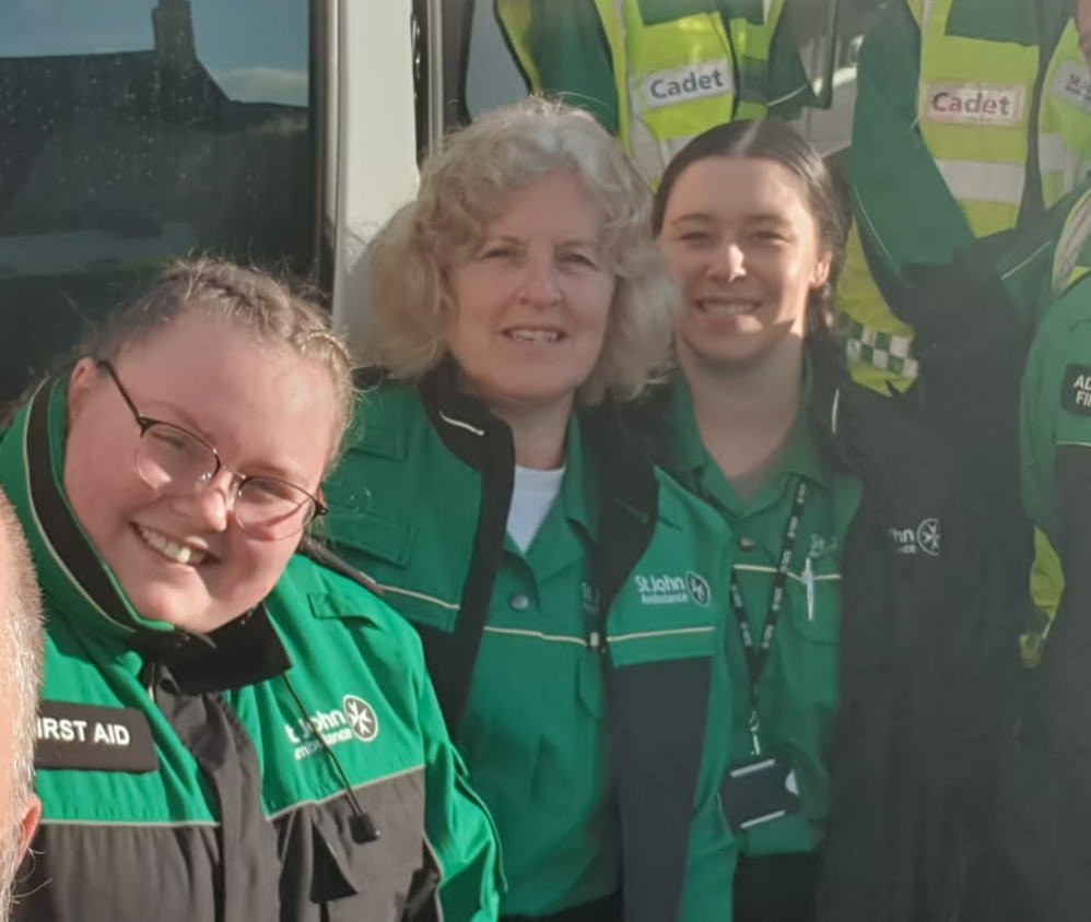 SJA_Tony's tweet photo. It's #InternationalWomensDay2022 &amp; as such it's important to recognise the amazing women within @stjohnambulance.

In the photos: @Jenny5675 @DebbRose1
@char13900 @DanielleOlford @jellybaby8420 @ellenboyd2 &amp; Juliet Harle.

#InternationalWomensDay
#IWD22
#BreakTheBias 
#EssexSJA https://t.co/eKfSiKK1iU