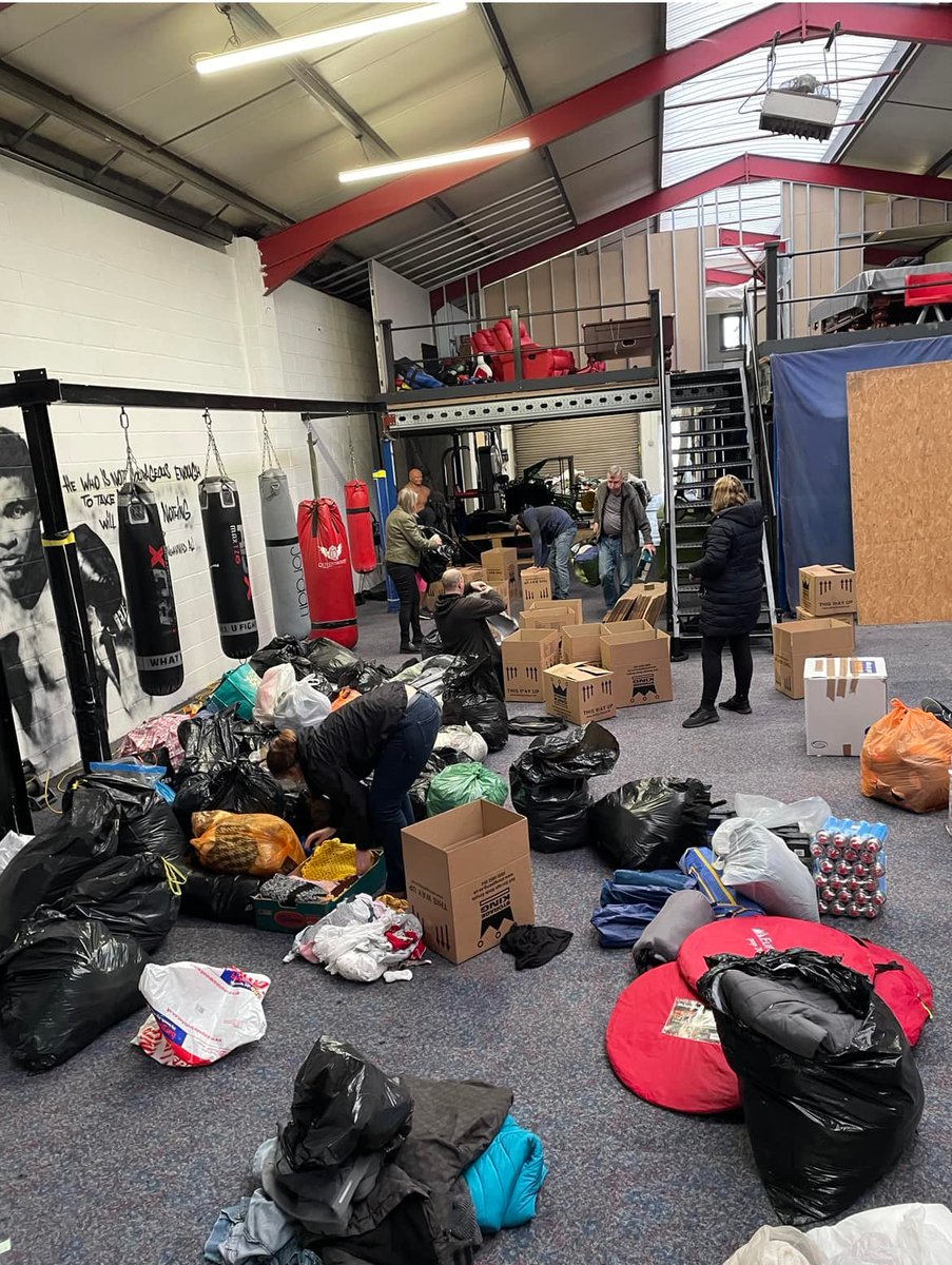 We are pleased to be working with the Gordon Arms to store and sort donations for the #ukrainianrefugees! We’ve received loads of clothes and medical supplies from the generous Bedfordshire community. Thanks to CEO of @loveinabagbedford for helping make this possible ❤️

#notowar