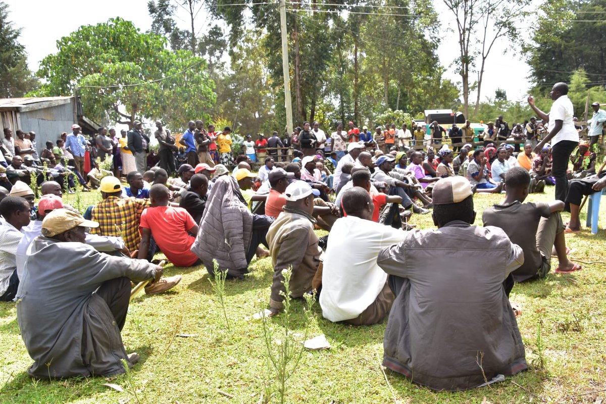 TruthPatrol254's tweet photo. Hon Speaker Joshua Kiptoo @kiptoojoshua8 addressing the residents of kabasgei trading centre. Chepkumia Ward, Emgwen subcounty

#FixNandi
#NandiKwanza
Naet ak Imanda https://t.co/y6YpixcCjr