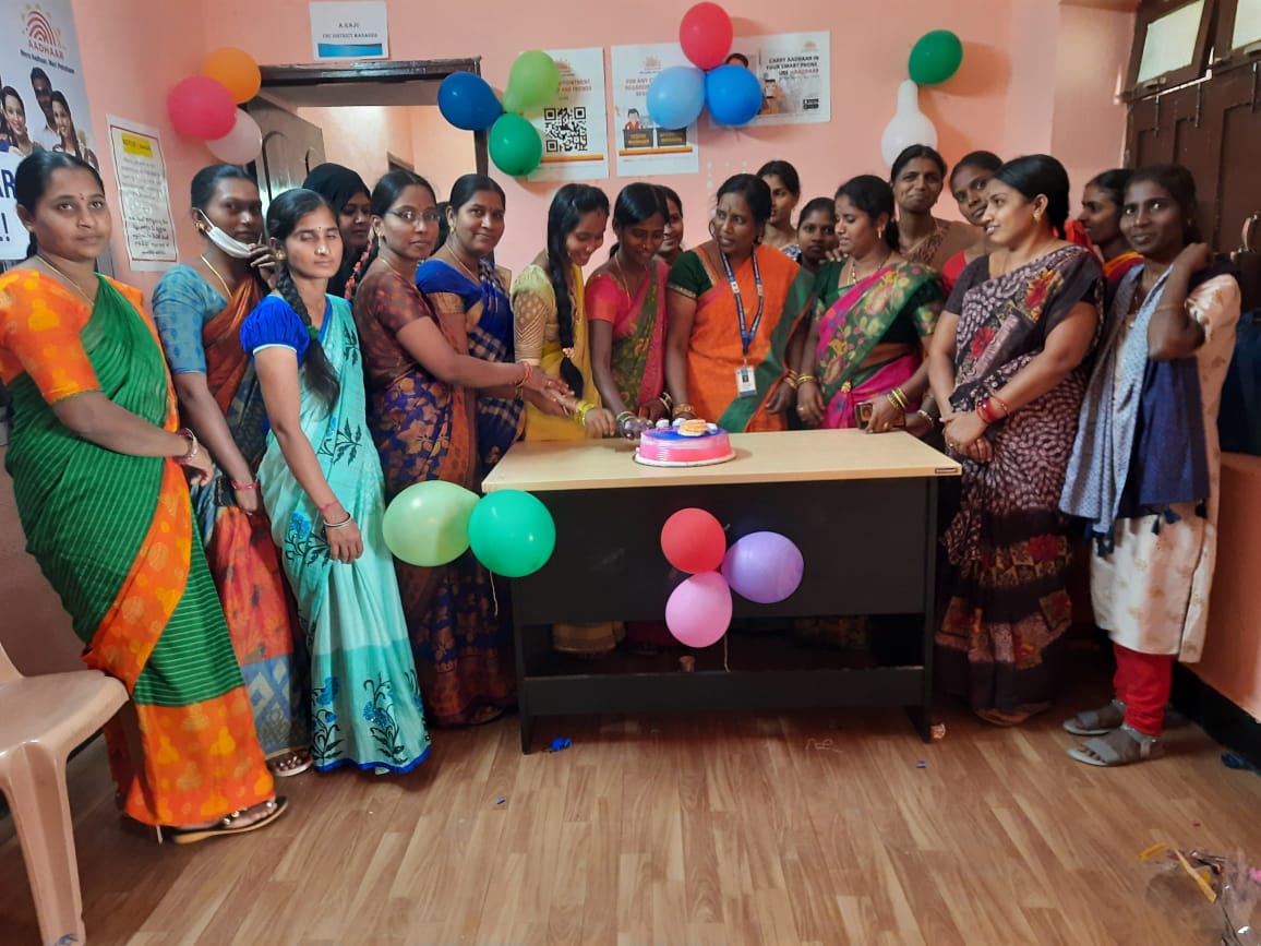 ramesh_edula's tweet photo. @dintya15 @rajakishore_j @CSCTelangana @CSCegov_ @csc_medak women'sday special మహిళా దినోత్సవం సందర్బంగా మెదక్ జిల్లాలో స్పెషల్ ప్రోగ్రాం, మాకు ప్రతి నిత్యం అందుబాటులోఉంటున్న DM RAJU సార్ AND DC ARUN సార్ కి 💐 #HappyWomensDay https://t.co/wMxrh79G7r