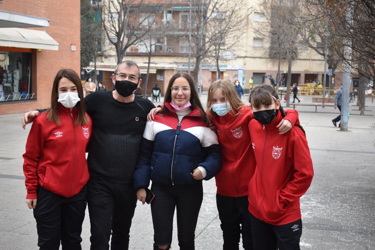 XavierBuzon's tweet photo. Orgull d'equips femenins del CF Mollet UE el 8M a l'acte institucional de l'Ajuntament de Mollet del Vallès https://t.co/BX5IYyasrw