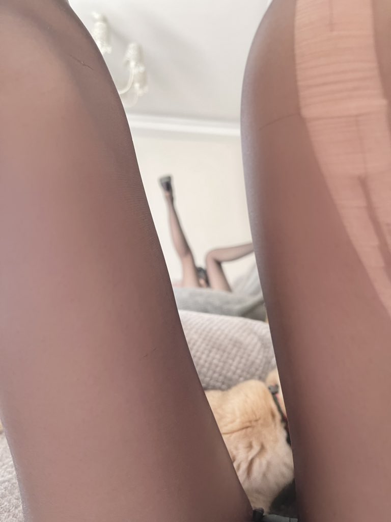刚穿的新袜袜就被撕破了

#丝袜美腿 #腿控福利 #丝袜诱惑 
#leggings #美腿 https://t.co/uLpvIZahBR