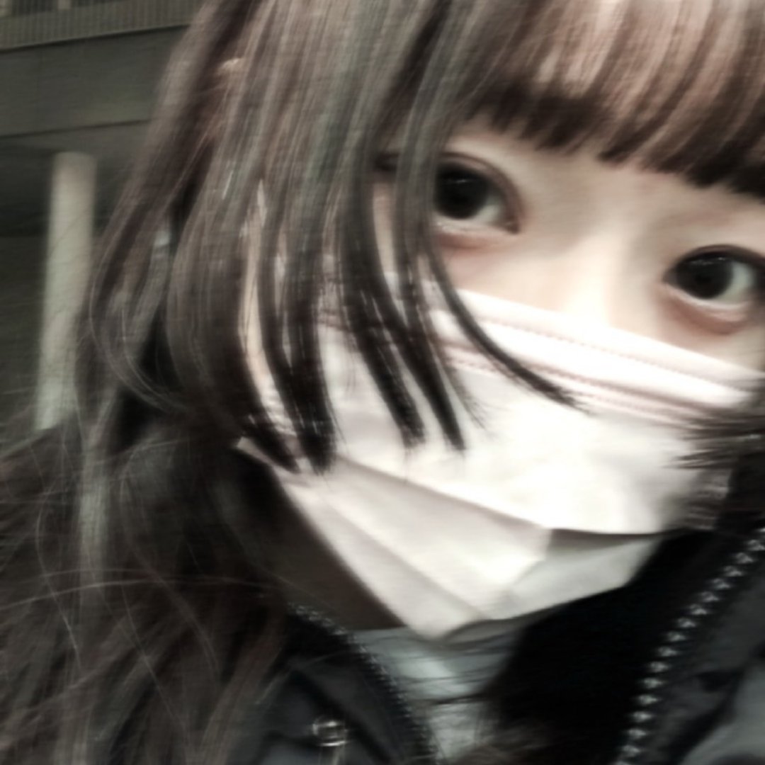 BumpColor's tweet photo. 【#3rdyearGTBlog-#member6】
～member introduction～
ファッション・メイクが大好き💎🎀
食べることと寝ることも大好き（笑）
普段は不動産の事務員🖥

#GTB2021member
#メンバー紹介
#2022メンバー募集中

#カラーガード #GTB https://t.co/ZjJIug4kYE