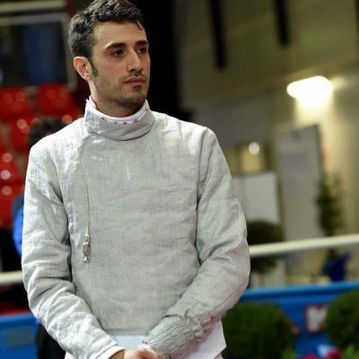 Ora a <a href="/Radio1Rai/">Rai Radio1</a> #ugdp raggiungiamo lo schermidore <a href="/GigiSamele/">Luigi Samele</a>, che ha accompagnato la fidanzata  Olga in Ucraina per andare a riprendere e portare fuori dal paese alcuni familiari.