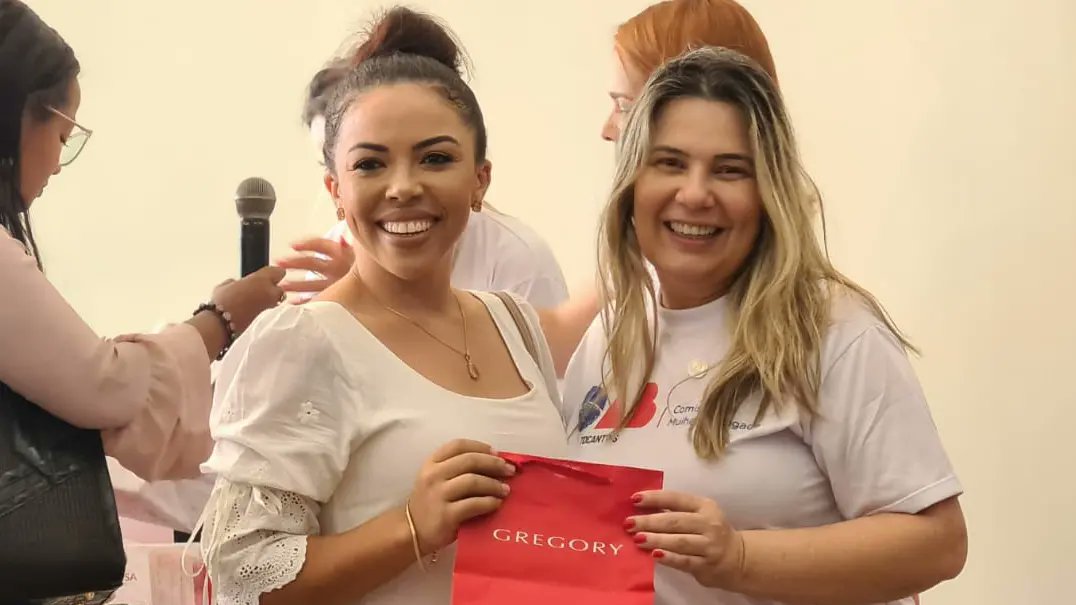 DIA DA MULHER 👩🏼‍💼👩🏾‍💼

Advogadas participam de café da manhã em comemoração ao dia internacional da mulher na sede da Ordem. bit.ly/3KuLYAX

#OABTocantins