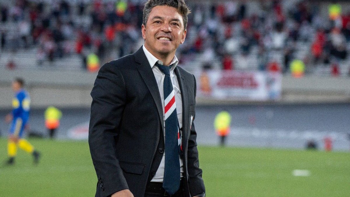 𝙈𝙖𝙧𝙘𝙚𝙡𝙤 𝙂𝙖𝙡𝙡𝙖𝙧𝙙𝙤 𝙖𝙨 𝙍𝙞𝙫𝙚𝙧-𝙢𝙖𝙣𝙖𝙜𝙚𝙧:

🗣375 games in charge
🎖200 wins
🤝102 draws
❌73 losses
🏆14 titles

Some stats for you right there🔥