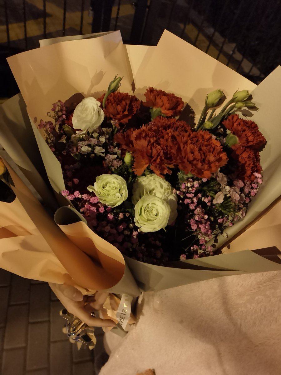 _Miss_Lust_'s tweet photo. 祝妈妈节日快乐，祝我节日快乐。 https://t.co/pV0lhBXfwf