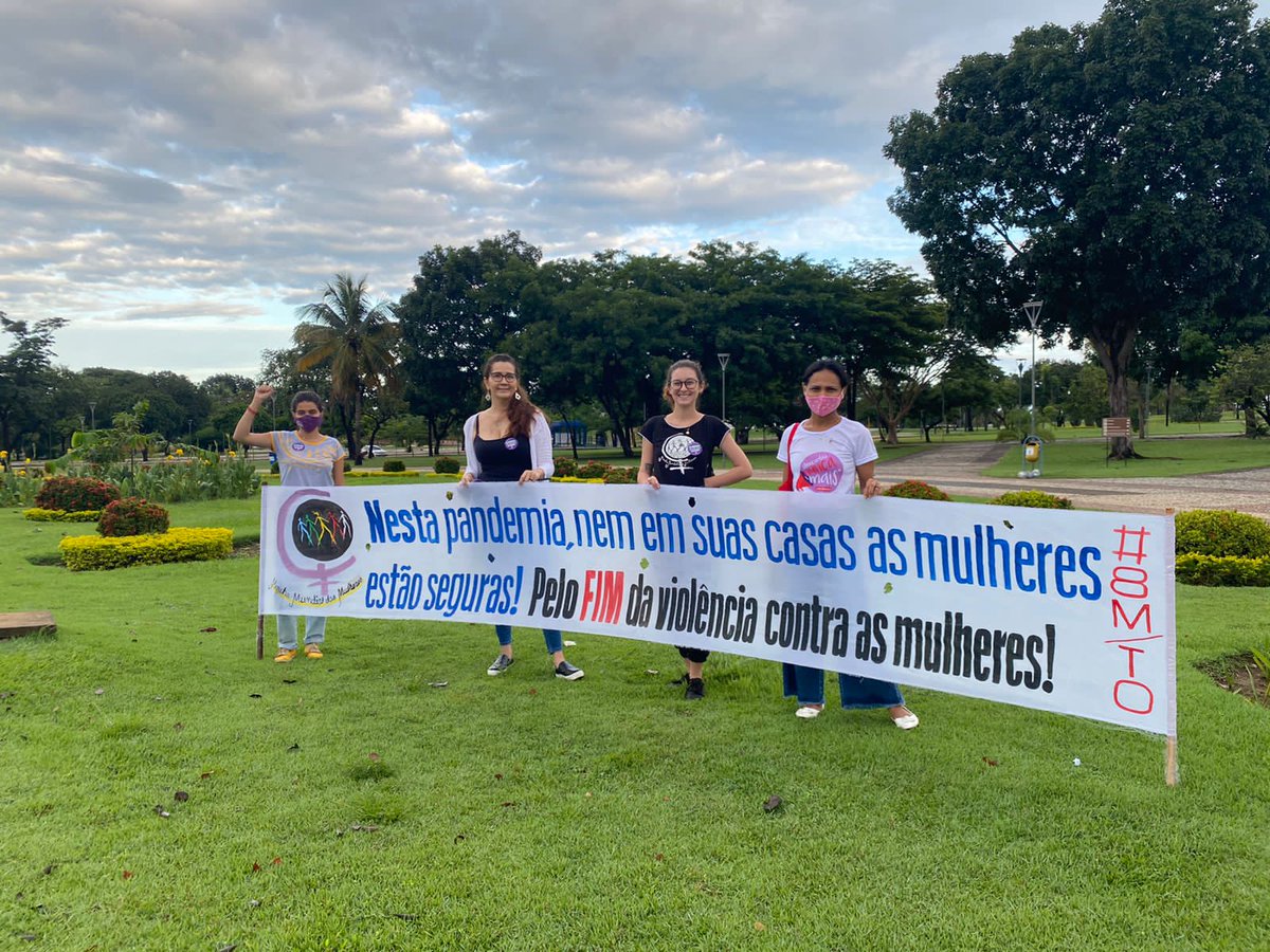 marchamulheres's tweet photo. Hoje as ruas de #Palmas (TO) amanheceram assim, pintadas de resistência feminista! Se depender das mulheres, Bolsonaro NUNCA MAIS!

#8M #Resistiretransformar #8deMarco #8deMarcoNacional
#PelaVidaDasMulheres #ForaBolsonaro #BolsonaroNuncaMais https://t.co/C2kmqcezA6