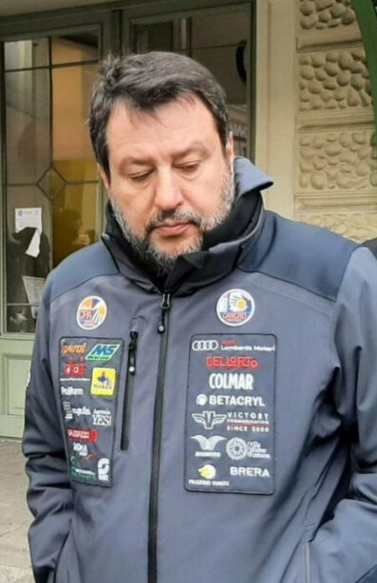 frittatine's tweet photo. e il mio viaggio a cazzo in ucraina è stato sponsorizzato dai seguenti sponsorini che tengo sul paltò

- Audi Lombarda
- Carburatori Dellorto
- Betacryl Lavabi Monolitici
- Victory motorini
- Iperal Supermercati
- Frigerio Viaggi
- Poliform

e mi scuso se dimentico qualcuno, ciao https://t.co/OfAnUprUNZ