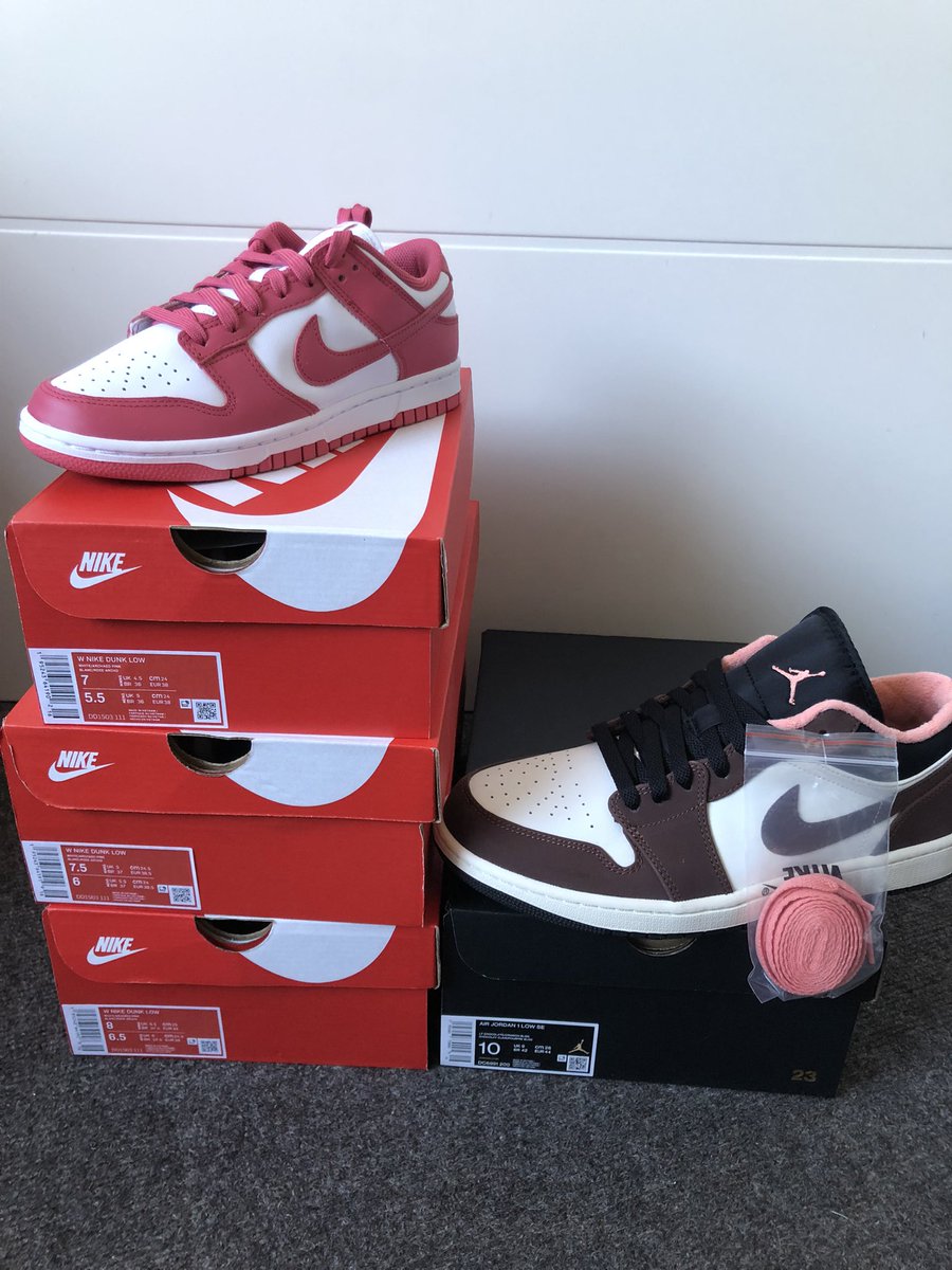 copped those out of bed thanks to <a href="/projectZtech/">Project Z</a> 🥰 one aj1 mocha still missing