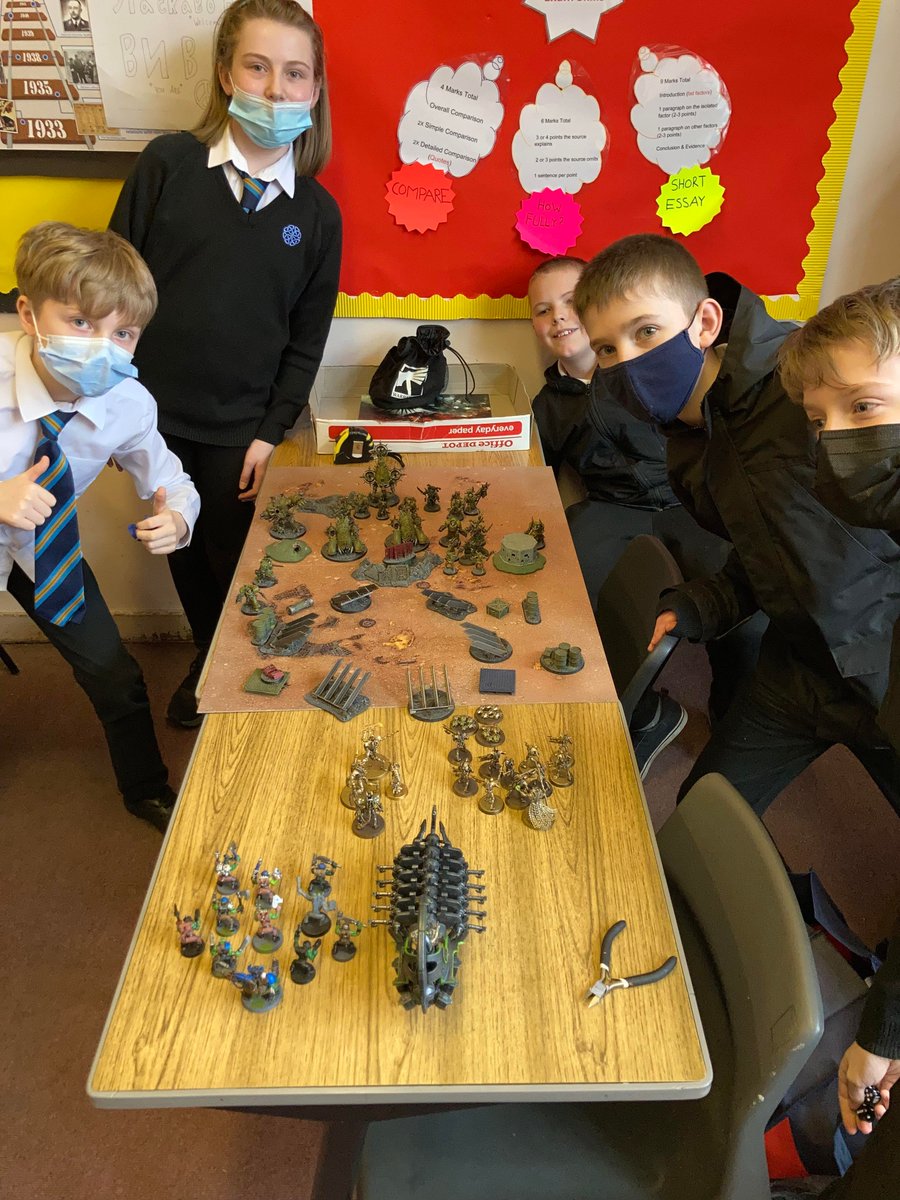 ClubMintlaw's tweet photo. Awesome to see our newest club members being shown the ropes by our more experienced gamers. #luchtimeiswarhammertime https://t.co/M4ixHdQUzn