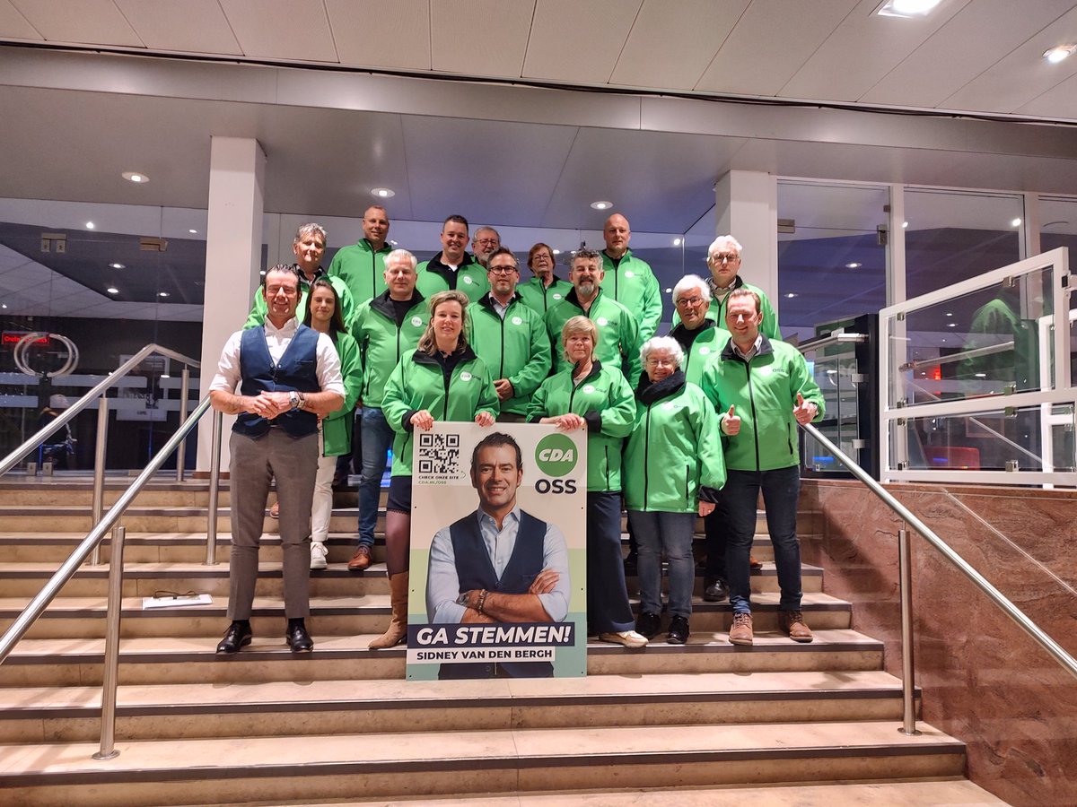 CDAoss's tweet image. Aan support van #team22 geen gebrek gisteren bij het lijsttrekkersdebat. Applaus voor onze Sidney van den Bergh 👏🏻👏🏻👏🏻
#GaStemmen #cdaoss