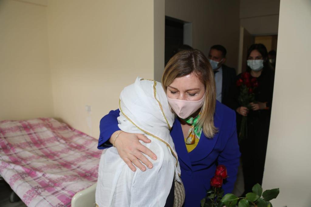 TunceliValiligi's tweet photo. Var Olsun Bizi Var Edenler🙏🇹🇷

Valimiz Sayın Mehmet Ali Özkan’ın Eşi Arzu Özkan Hanımefendi, 8 Mart Dünya Kadınlar Günü vesilesiyle Huzurevi’ndeki Annelerimizi ziyaret ederek günlerini kutladı.

#Tunceli 
Tunceli
#8martdunyakadinlargunu https://t.co/IamqYsLaTw
