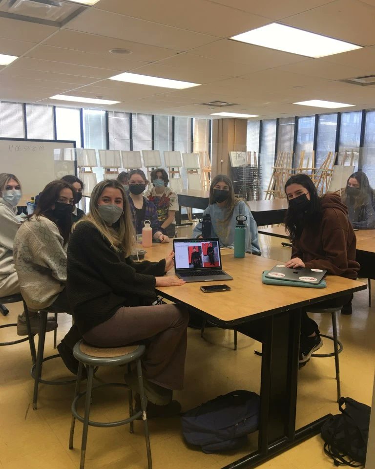 TOPrepSchool's tweet photo. Pursue your passion at TPS! We have a TON of clubs for our students to get involved in, from gaming to debate.

Here are some highlights from last week’s Fashion Club meeting. The topic, a discussion of The Batman’s premiere fashions! 

#TorontoPrepSchool #FashionClub  #thebatman https://t.co/BE3izAzY0W
