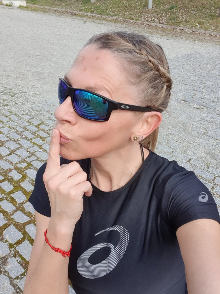 karolinagar's tweet photo. Que nadie os diga dónde está vuestro límite. Porque eso lo decidimos NOSOTRAS 💜.
¡¡Feliz día de la Mujer!!
Happy Woman's day!!

#8M #womensday #diadelamujer #diadamuller #8marzo
#ASICSfrontrunnerSpain 
#ASICSrunning 
#SoundMindSoundBody https://t.co/vK5n3dQCaz
