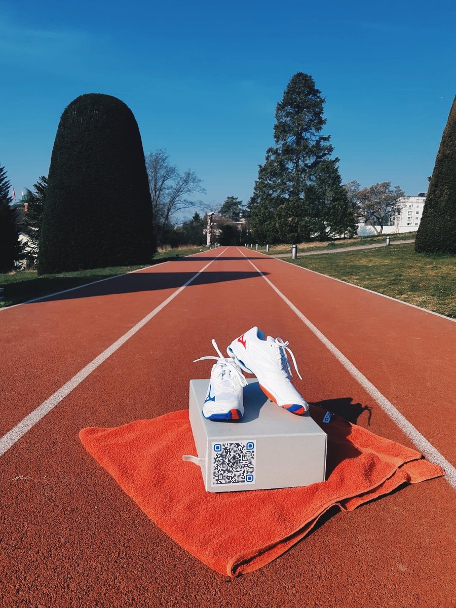olympicmuseum's tweet photo. C’est parti pour une journée très sportive pour « Archie », la boîte d’#Archiveontour de la @vsa_aas. 

Quelques records à battre au Musée Olympique avant de continuer son périple à travers la Suisse😉! #archivCH https://t.co/biyS3OOPjV