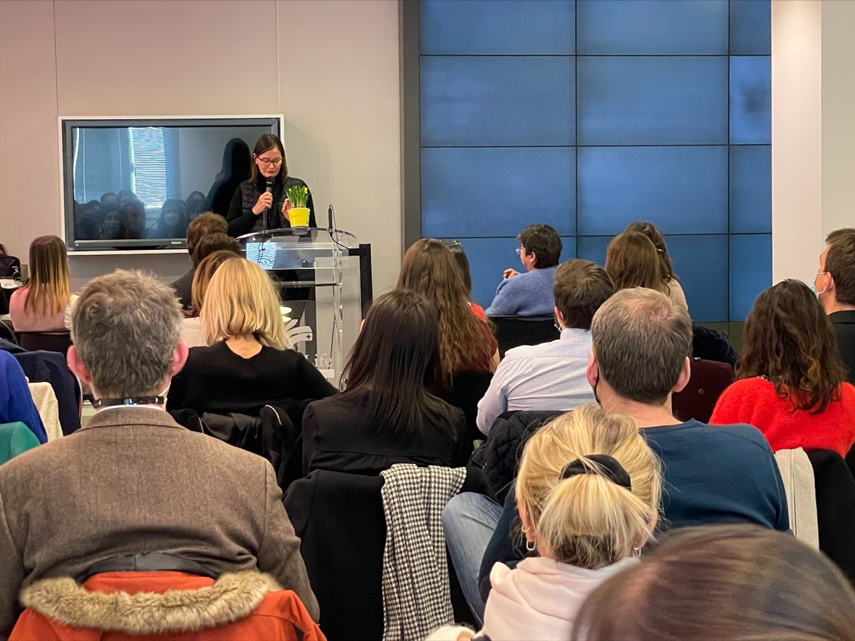 A l’occasion de la #JournéeDesDroitsDesFemmes, le réseau Swiss’L a permis aux collaborateurs Swiss Life d’écouter le témoignage de Valérie Vaudé, DSI Swiss Life. Elle est revenue sur son parcours inspirant et les valeurs qui l'animent. #YourLife