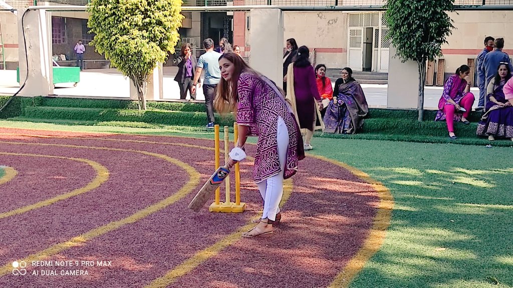 NijhawanSrishti's tweet photo. Women are the largest untapped reservoir of talent in the world” Happy Women’s Day and three cheers to all the women who persevere to contribute to our homes, workplaces, society, and the nation!!
@MtAbuSchool
@JyotiAroraMtAbu
@bhatia_minoo
#breakthebias
#endingstereotypes https://t.co/pwcpVNTkId