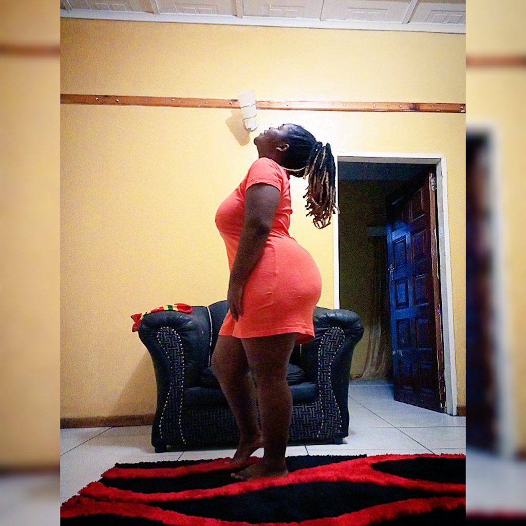 MunekuEmma's tweet photo. #JahBless #JahLady #NaturalHair #Drealocks Its a Beautiful Sunny Day https://t.co/Tte1tBeRtw