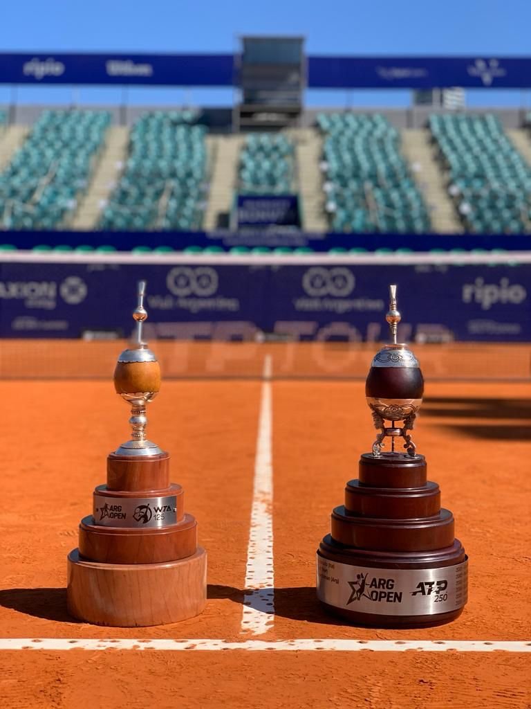 iebmasargopen's tweet photo. Buenas, buenasss👋🏻

Tras un inolvidable #ArgOpen2022 ATP 🏆, en este #DíaInternacionalDeLaMujer nos ponemos en #ModoWTA 😎

Estamos felices de anunciar la confirmación de la fecha del #ArgOpen2022 WTA 🏆 que se disputará entre el 6 y el 13 de noviembre 🙌🏻 https://t.co/SPElYdFkYz