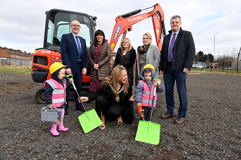 KateNicholl's tweet image. I am too pregnant to cope with the cuteness of the tiny builders at the site of the new Shankill shared women’s centre! Such great news on #IWD that building has started - the centre will bring regeneration to the area &amp;amp; provide opportunities to women from different communities