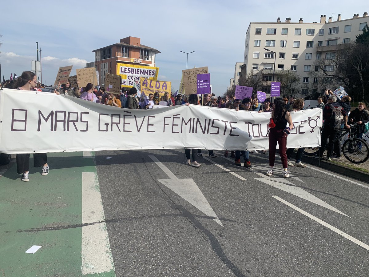 mleickjonard's tweet image. 🟣 Avec les écolos et toutes les militantes pour la manifestation #féministe de la #JourneeDesDroitsDesFemmes ✊🏼
#Toulouse