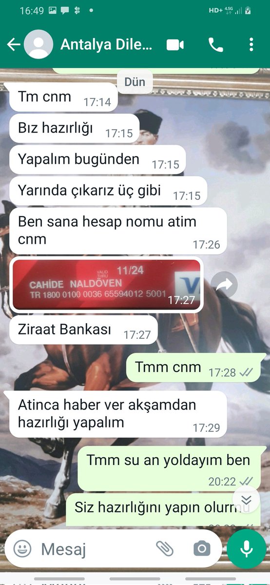 mitEda7's tweet photo. @E_M_D_L_0_7 
İnsanlar gerçekten namussuz olmus 500 tl havale yaptım bu aksam için ön odeme istedi simdi beni engelledi bu nasil bir insanlık ihtiyacın varsa söyleseydin ya bu kadar hazırlık yapmazdım yazıklar olsun https://t.co/cG0DBv64ip