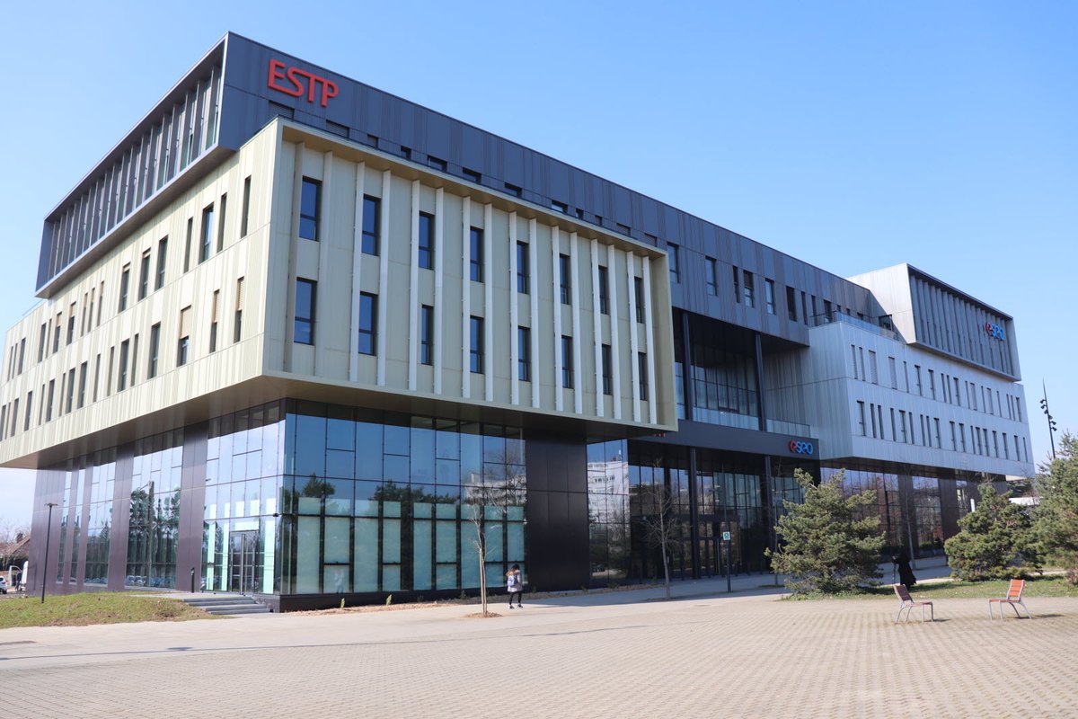 MmeMrEduc's tweet photo. [#EventPresse] L'agence @MmeMrEduc a accompagné les journalistes lors de l'inauguration du nouveau #campus innovant et connecté de @estpparis et @Groupe_ESEO à #Dijon. #enseignementsuperieur #ecolesdingenieurs https://t.co/Cmoa81Ks4E
