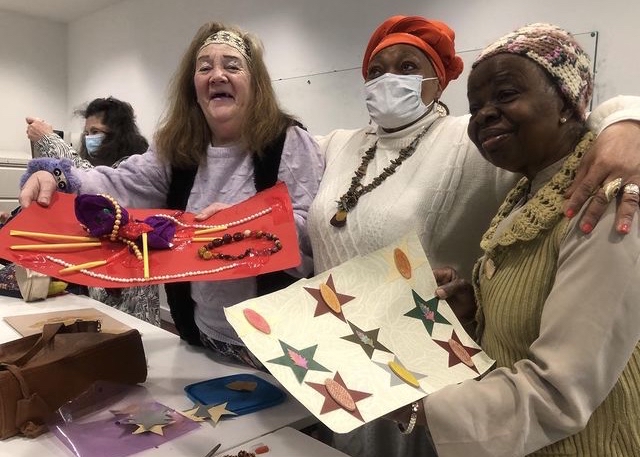 Caroline Hands tweet media