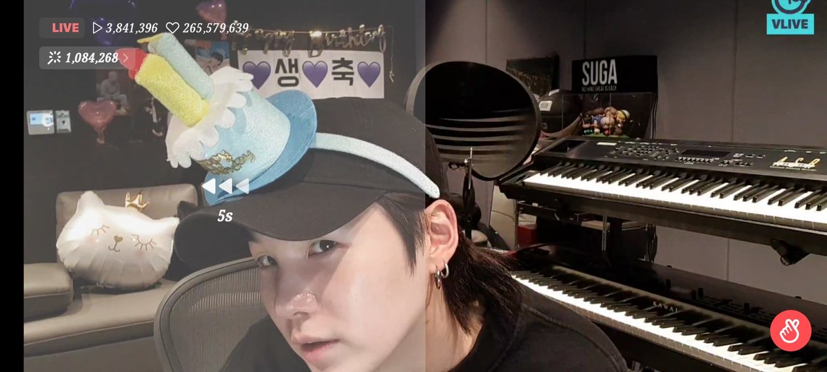 yoongjinnie_'s tweet photo. 😻😻😻💜💜💜 https://t.co/YMfKDXqdN7