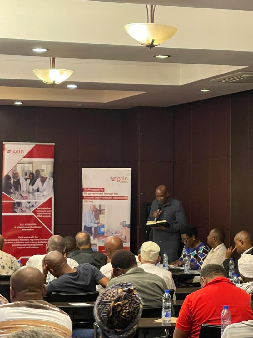 EnockMusinguzi1's tweet photo. 3 different teams,same GAIN,different locations-Iringa,Dar, Arusha-,same day-yesterday,different interventions-biofortification, fortification,horticulture-,same goal-micronutrient deficiency elimination, meeting different partners-TAHA,CDI,TASPA-,same approach-building bridges https://t.co/RjZwfQstnT
