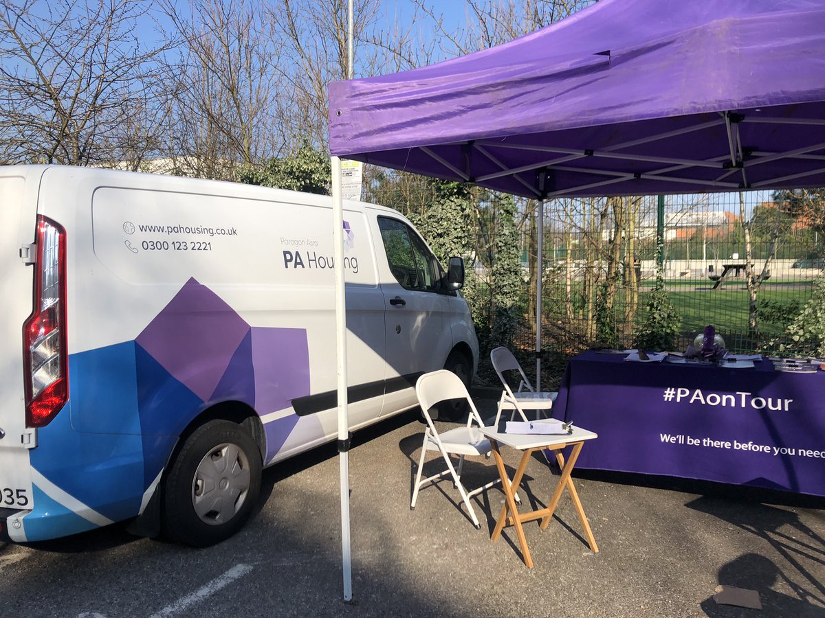 DeanaClarke14's tweet photo. Been out on tour today with @KayodeatPA at Suraj House, Apna Court, Ashdown Place, London. The weathers been absolutely gorgeous.

Received a few ground maintenance issues that have been reported to our Estates to investigate and take action.

#TeamPurple 
@pa_housing https://t.co/jyzqbk8fFE